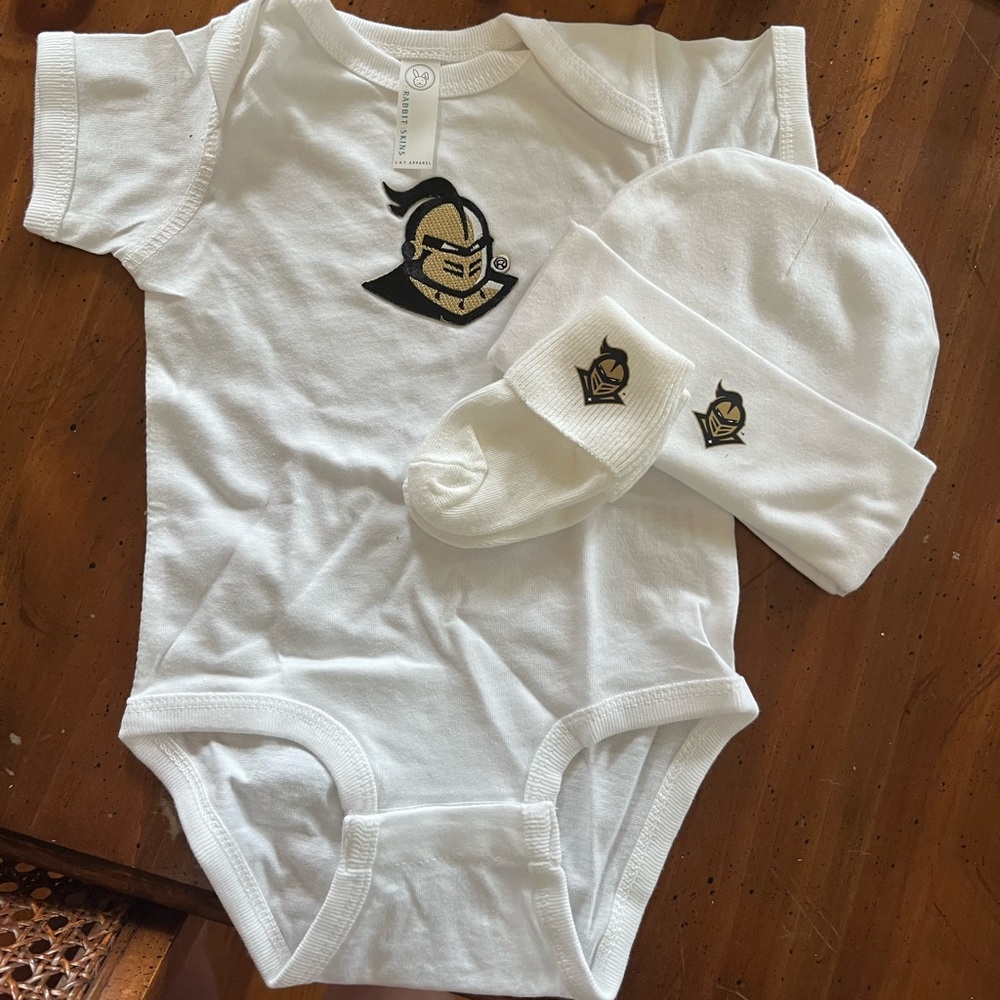 UCF Knights 0-6m Baby Onesie Set NWOT
